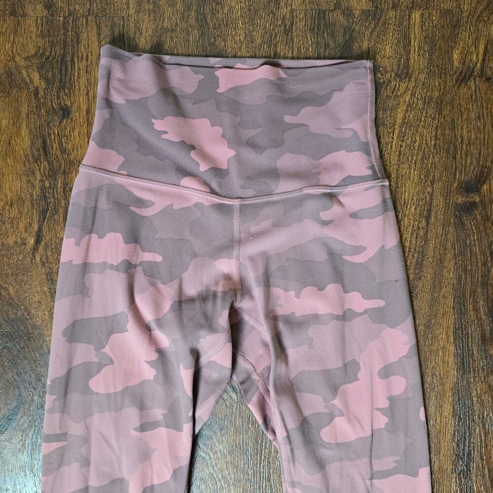 Lululemon Align Crop *21" Heritage 365 Camo Brier Rose Multi Size 2 W6BOWS - Picture 6 of 10